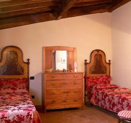 In Pian Di San Martino Sleeps 4 With Pool Piano di San Martino